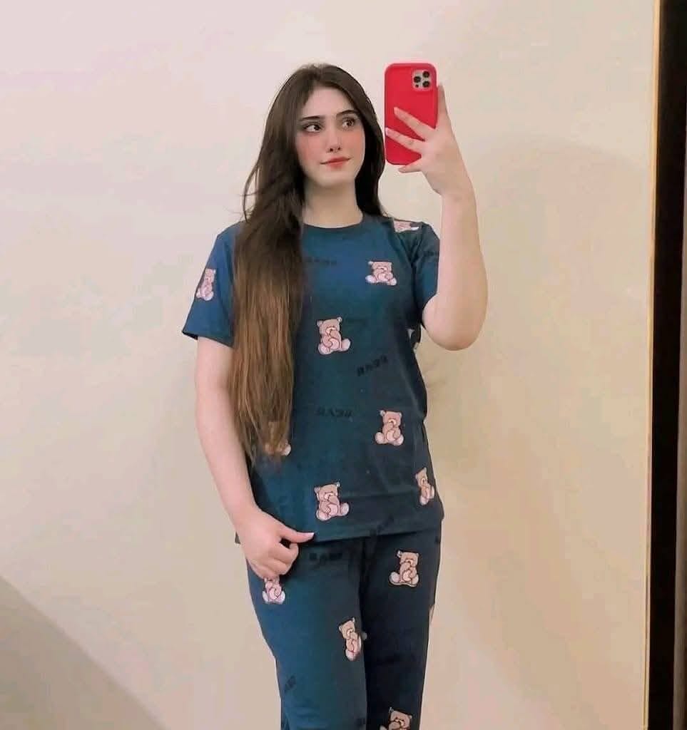 Rubina Ansari elegant independent girl profile Noida